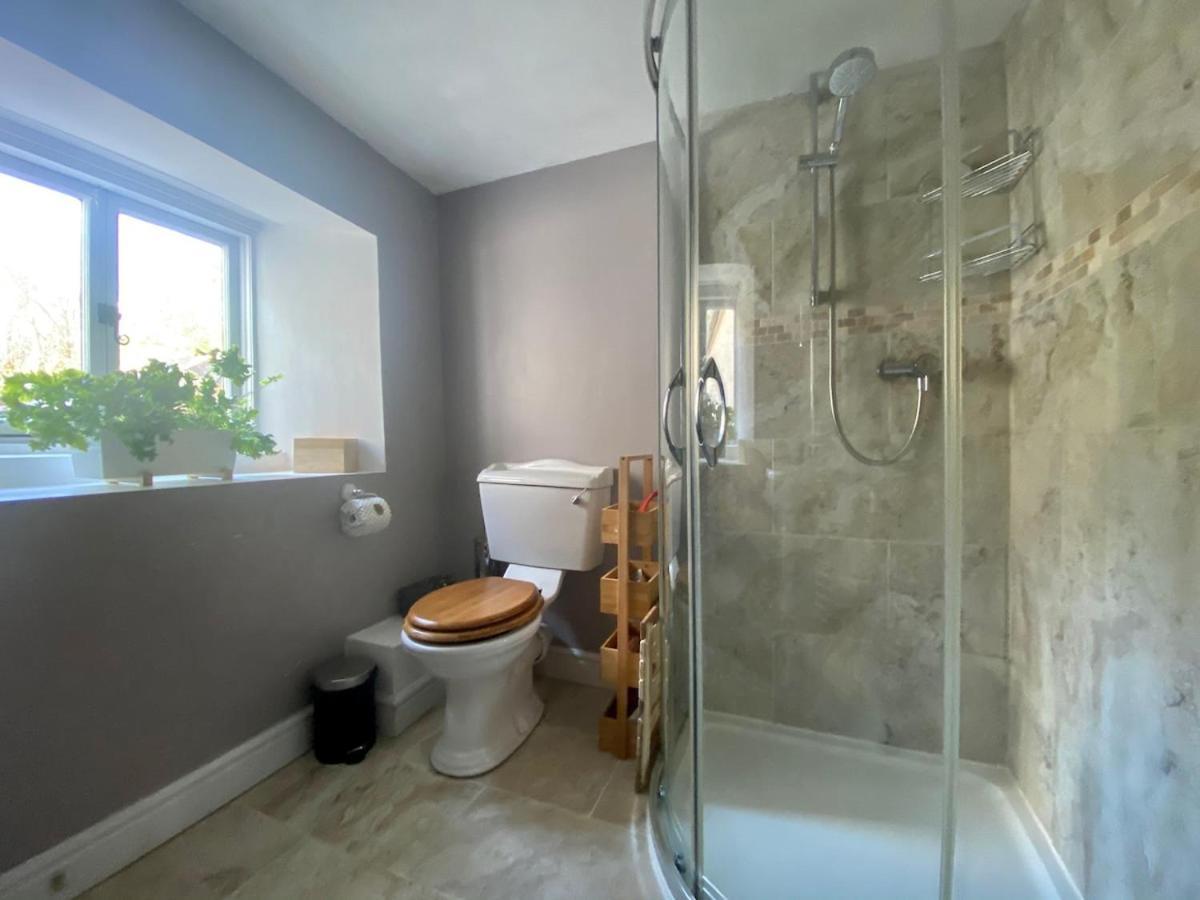 The Explorers Rest - Cottage - Frome Buckland Dinham المظهر الخارجي الصورة