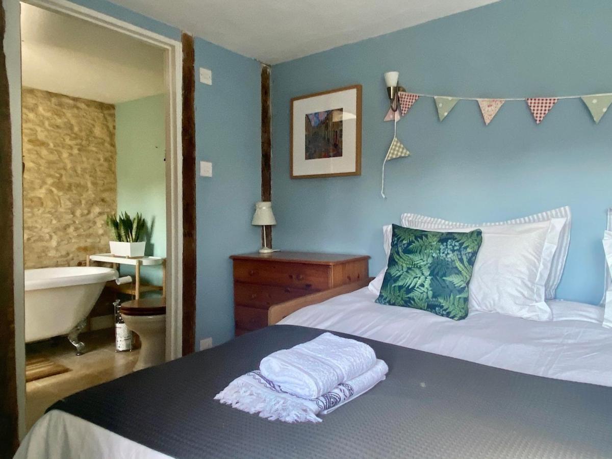 The Explorers Rest - Cottage - Frome Buckland Dinham المظهر الخارجي الصورة