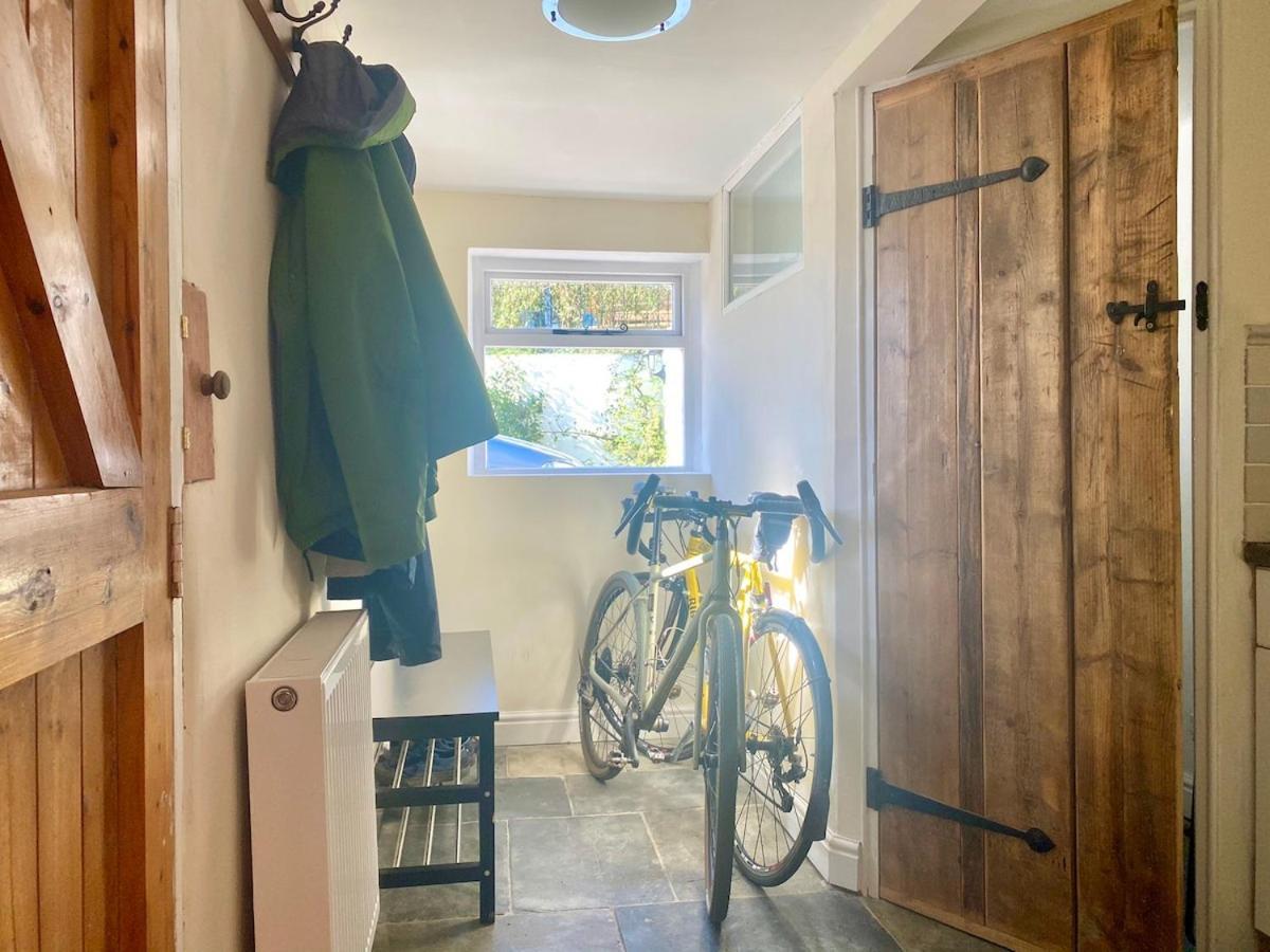 The Explorers Rest - Cottage - Frome Buckland Dinham المظهر الخارجي الصورة