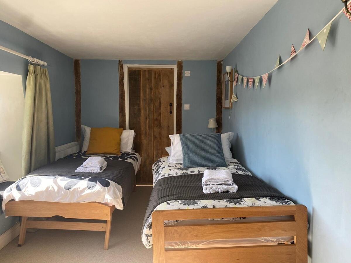 The Explorers Rest - Cottage - Frome Buckland Dinham المظهر الخارجي الصورة