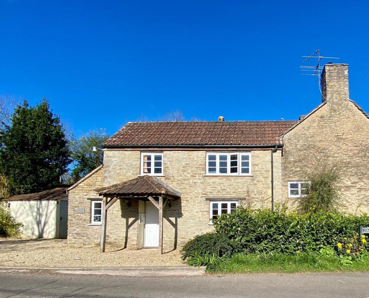 The Explorers Rest - Cottage - Frome Buckland Dinham المظهر الخارجي الصورة